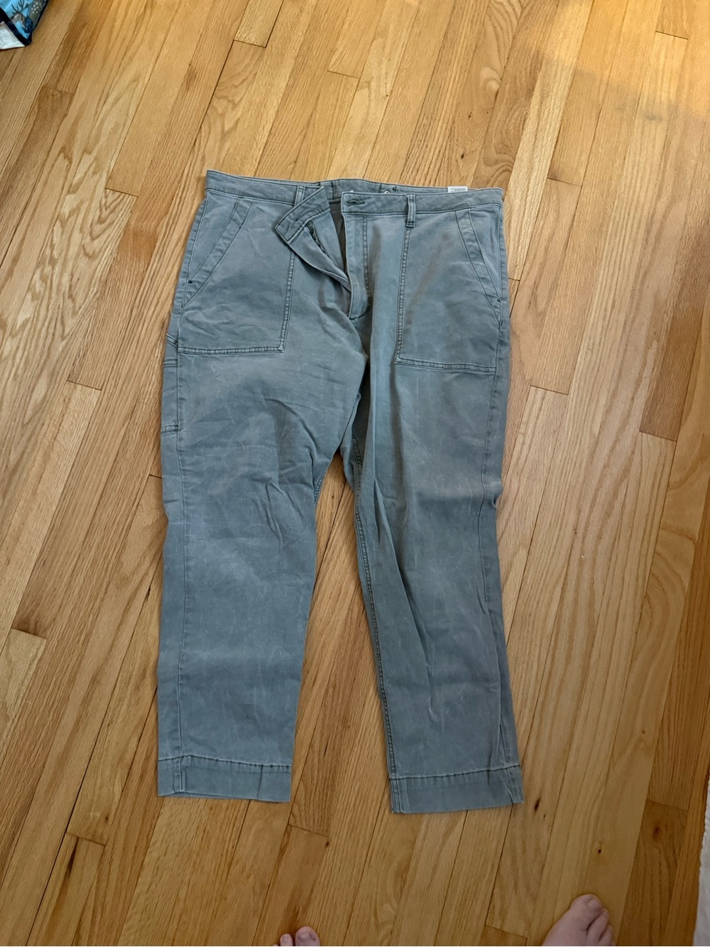 Old Navy Women's Olive Green Utility Chinos